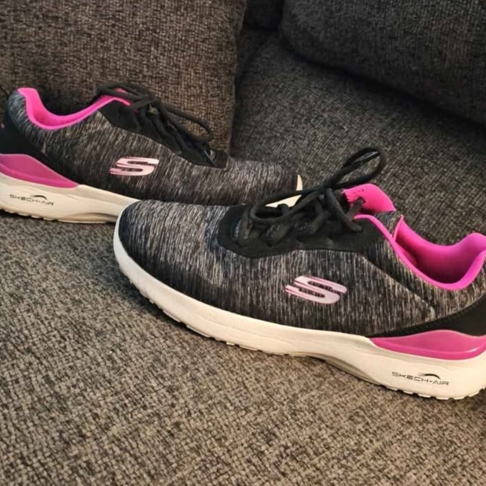 Skechers Black and Pink Sneakers with Memory Foam